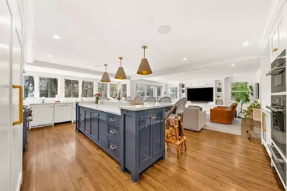 43 Amherst Road, Wellesley, MA 02482 - Photo 4