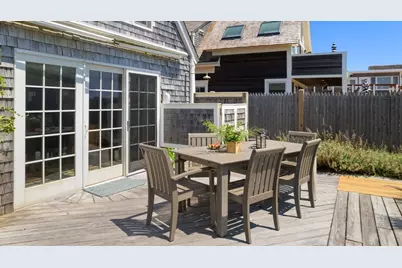 593 Commercial Street, Provincetown, MA 02657 - Photo 22