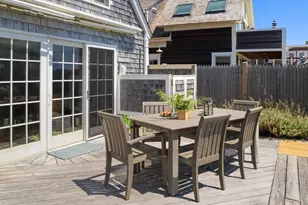 593 Commercial St, Provincetown, MA 02657 - Photo 22