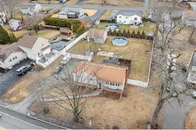 437 Lowell St, Peabody, MA 01960 - Photo 2