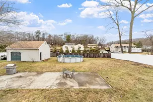 437 Lowell St, Peabody, MA 01960 - Photo 34