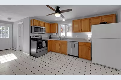 66 Ferry St, Grafton, MA 01560 - Photo 4