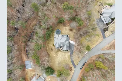 22 Mystic Valley Ln, Uxbridge, MA 01569 - Photo 4