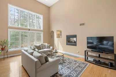 22 Mystic Valley Ln, Uxbridge, MA 01569 - Photo 10