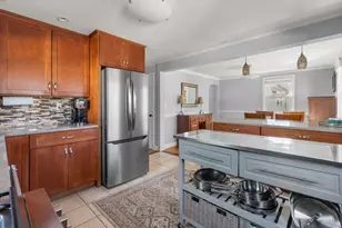 64 Newfield St, Boston, MA 02132 - Photo 16