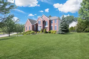 3 York Cir, Walpole, MA 02032 - Photo 2