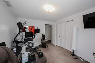 8 Oliver St, Haverhill, MA 01832 - Photo 12