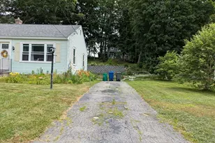 17 Daley St, Leominster, MA 01453 - Photo 6
