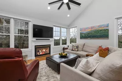 21 Carriage Hill Cir #21, Southborough, MA 01772 - Photo 6
