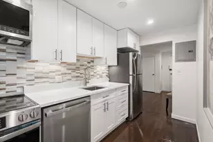 8 Commonwealth Ct, Boston, MA 02135 - Photo 12