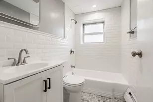 8 Commonwealth Ct, Boston, MA 02135 - Photo 16