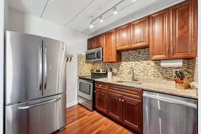 761 E 6th St #22P, Boston, MA 02127 - Photo 10