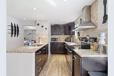 1 Canterbury Ave, Haverhill, MA 01832 - Photo 2