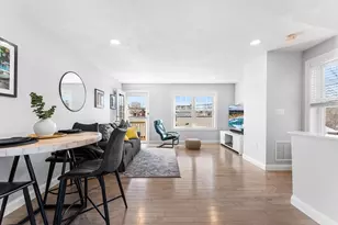 18 1/2 Dalton Ct, Peabody, MA 01960 - Photo 2