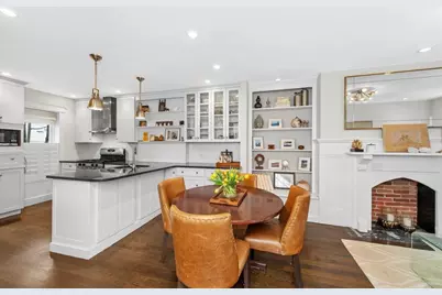 14 Beckler Avenue, Boston, MA 02127 - Photo 4