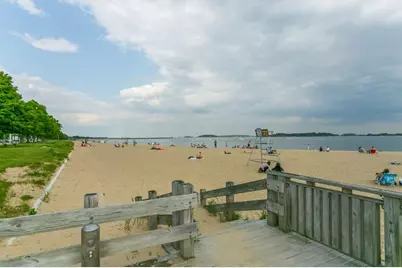 695 E 8th St #1, Boston, MA 02127 - Photo 22