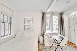 36 Joy St, Boston, MA 02114 - Photo 8