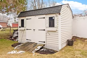 81 Hurd St, Fitchburg, MA 01420 - Photo 34