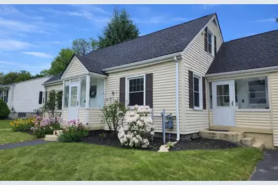 81 Hurd St, Fitchburg, MA 01420 - Photo 2