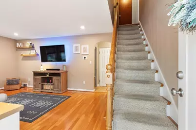 81 Hurd St, Fitchburg, MA 01420 - Photo 24