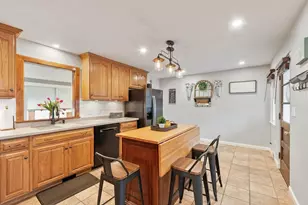 81 Hurd St, Fitchburg, MA 01420 - Photo 10