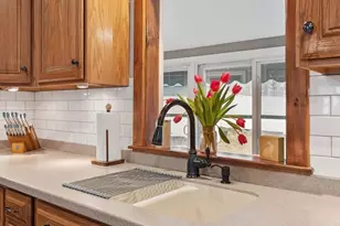 81 Hurd St, Fitchburg, MA 01420 - Photo 14