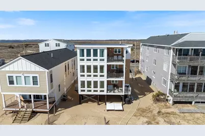 187 Atlantic Ave #B, Salisbury, MA 01952 - Photo 2