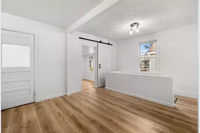 310 Washington St, Haverhill, MA 01832 - Photo 6