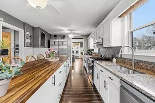 411 Stewart St, Fall River, MA 02720 - Photo 16