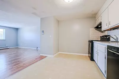 96 Richardson Rd #B28, Chelmsford, MA 01863 - Photo 8