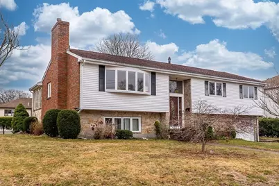 79 Wedgewood Dr, Norwood, MA 02062 - Photo 2