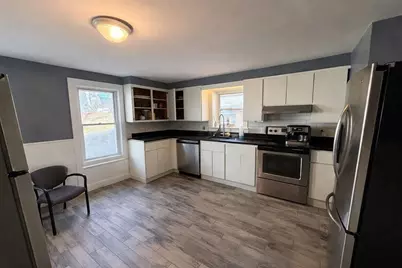 35 Freeland St, Worcester, MA 01608 - Photo 10