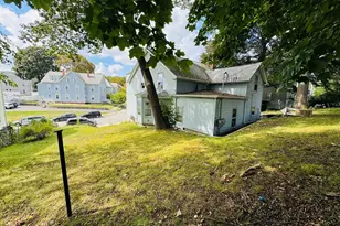 35 Freeland St, Worcester, MA 01608 - Photo 4