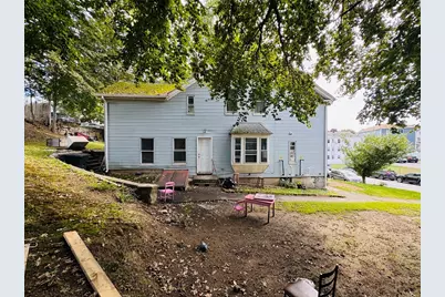 35 Freeland St, Worcester, MA 01608 - Photo 6