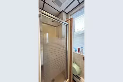 129 Cabot St, Lowell, MA 01854 - Photo 14