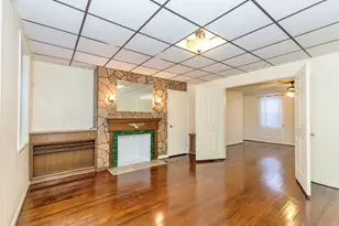 129 Cabot St, Lowell, MA 01854 - Photo 4