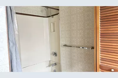 129 Cabot St, Lowell, MA 01854 - Photo 10