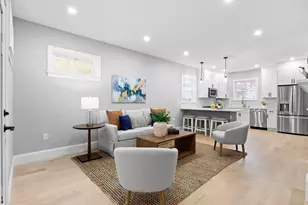 11 Washington St, Ipswich, MA 01938 - Photo 2