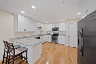 126 Linden St #A, Attleboro, MA 02703 - Photo 2