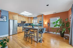 28 Surrey St, Cambridge, MA 02138 - Photo 8