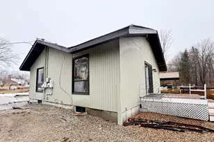 39 Lyons Rd, Dudley, MA 01571 - Photo 36