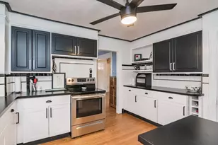 69 Belvidere St, Springfield, MA 01108 - Photo 6