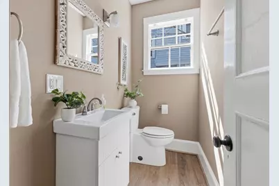 30 Leicester St, Boston, MA 02135 - Photo 16