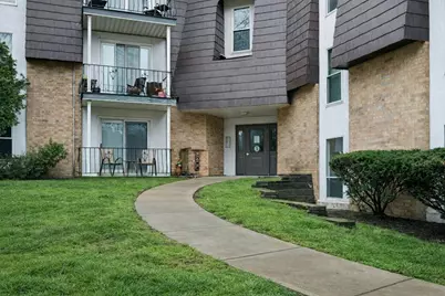 5 Shadowbrook Lane #7, Milford, MA 01757 - Photo 2