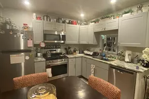 187 E Main St, Gloucester, MA 01930 - Photo 4