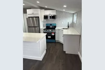 24 East Chestnut St, Brockton, MA 02301 - Photo 8