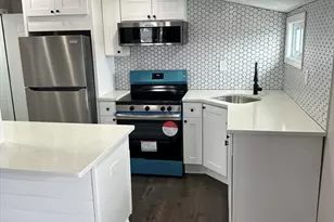 24 E Chestnut St, Brockton, MA 02301 - Photo 8