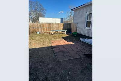 24 East Chestnut St, Brockton, MA 02301 - Photo 20