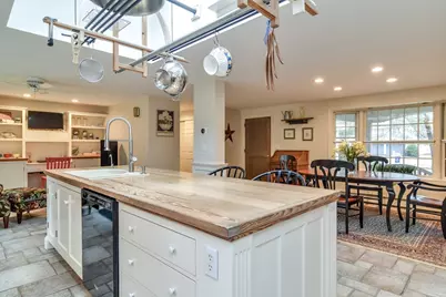 7 Bayberry Lane, Framingham, MA 01701 - Photo 10