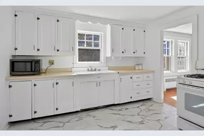14 Davis St #14, Belmont, MA 02478 - Photo 10